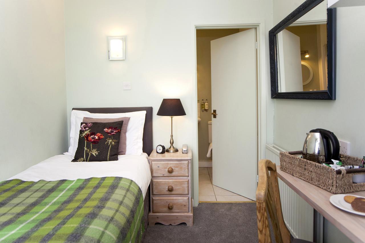 The Conigre Hotell Melksham Exteriör bild