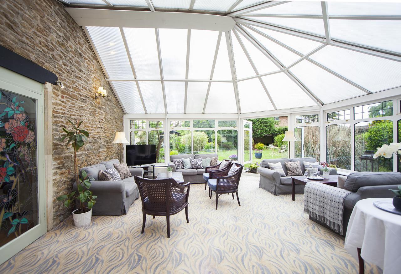 The Conigre Hotell Melksham Exteriör bild